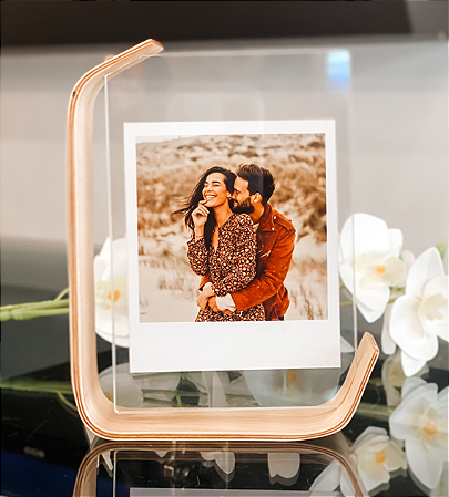 Porta-Retrato Acrílico vs. Vidro: Qual Escolher para Sua Decoração Tumblr?