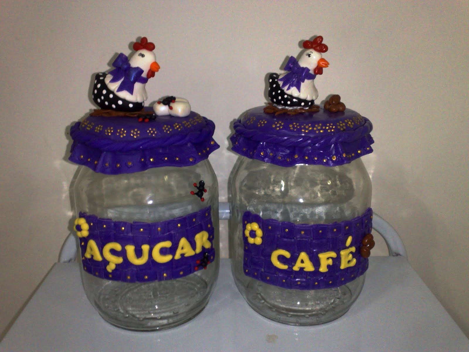 Potes de Cerâmica vs. Plástico: Qual o Melhor para Sua Cozinha?