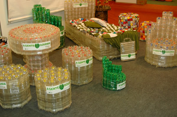 ideias criativas puff garrafa pet decoração
