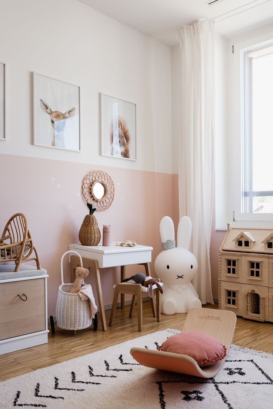quarto bebe menina simples