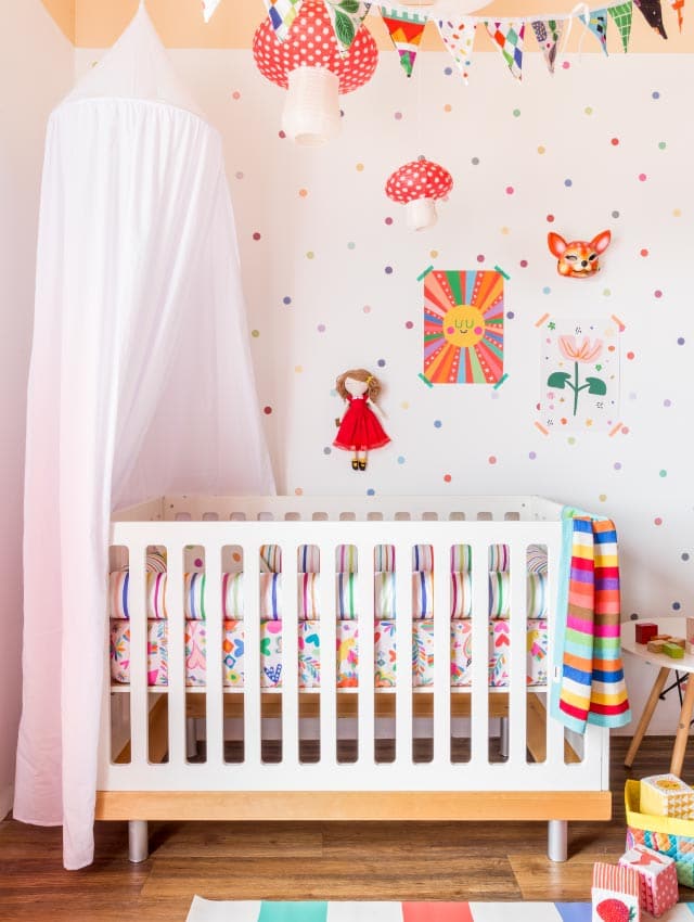 ideias de decoração quarto de bebê feminino simples