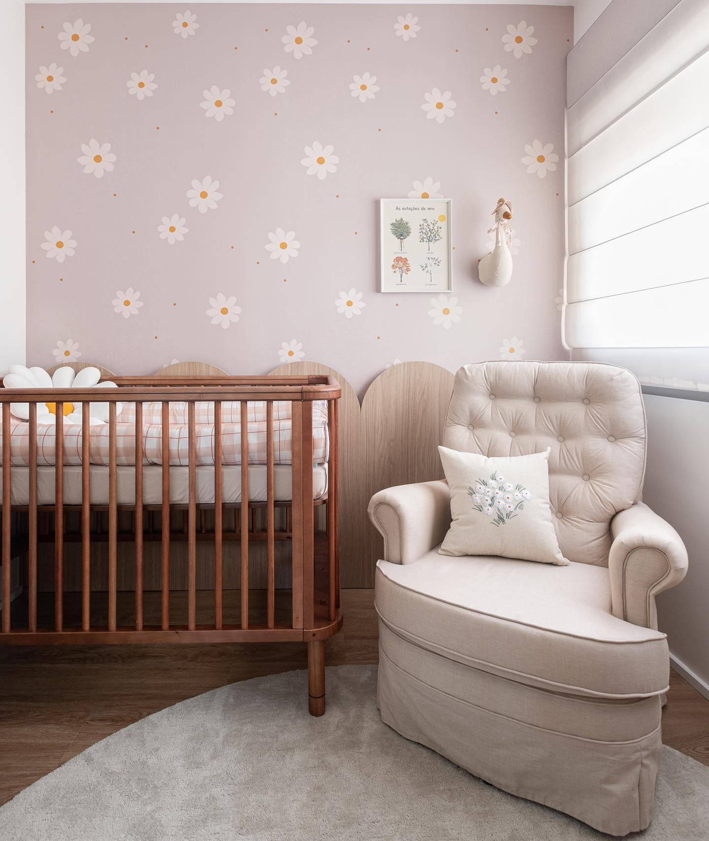 ideias de decoração quarto de bebê feminino simples