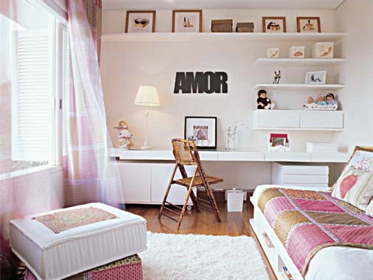 papel de parede ou adesivo quarto menina
