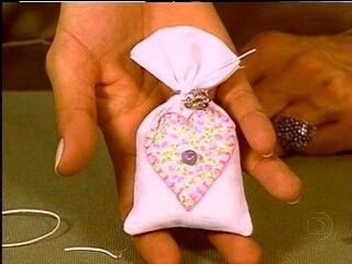 sache lembrancinha maternidade