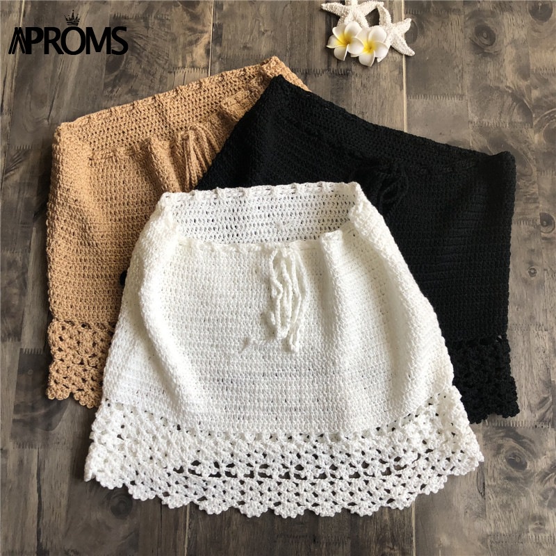 Saia de crochê com detalhes em relevo