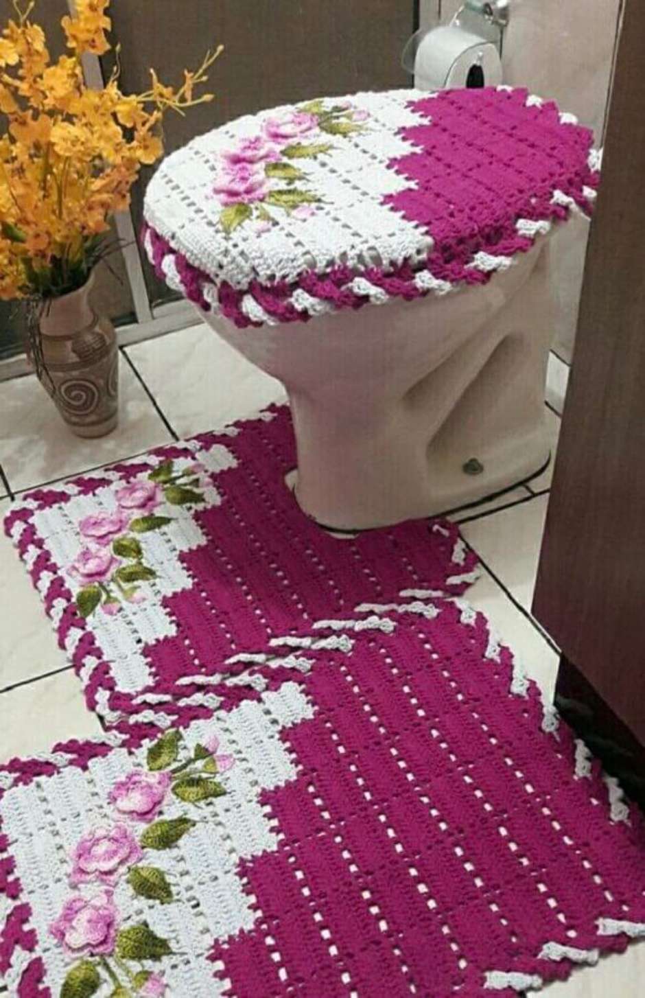 ideias criativas tapete croche flores banheiro