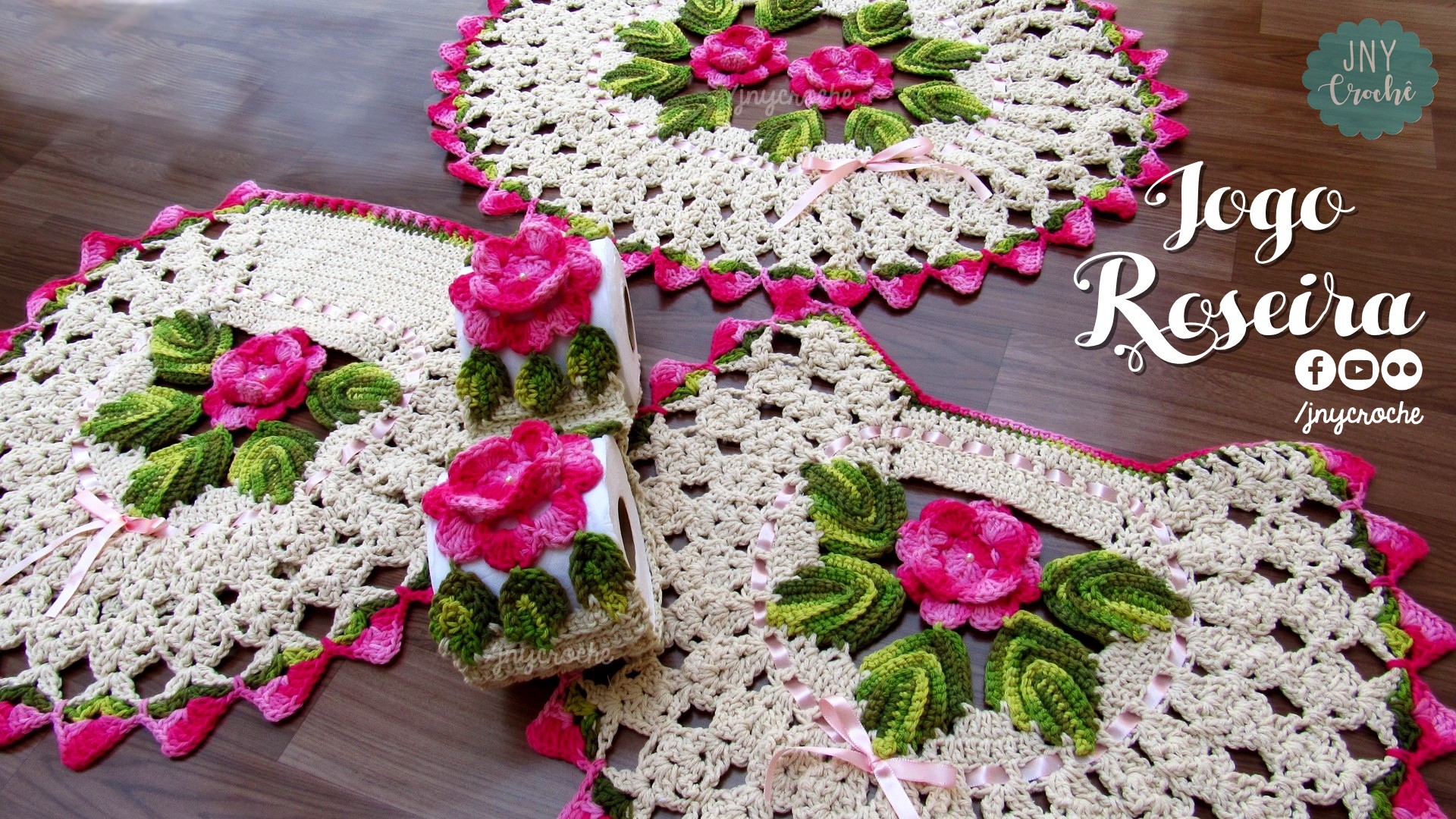 quanto custa jogo tapete croche flores banheiro