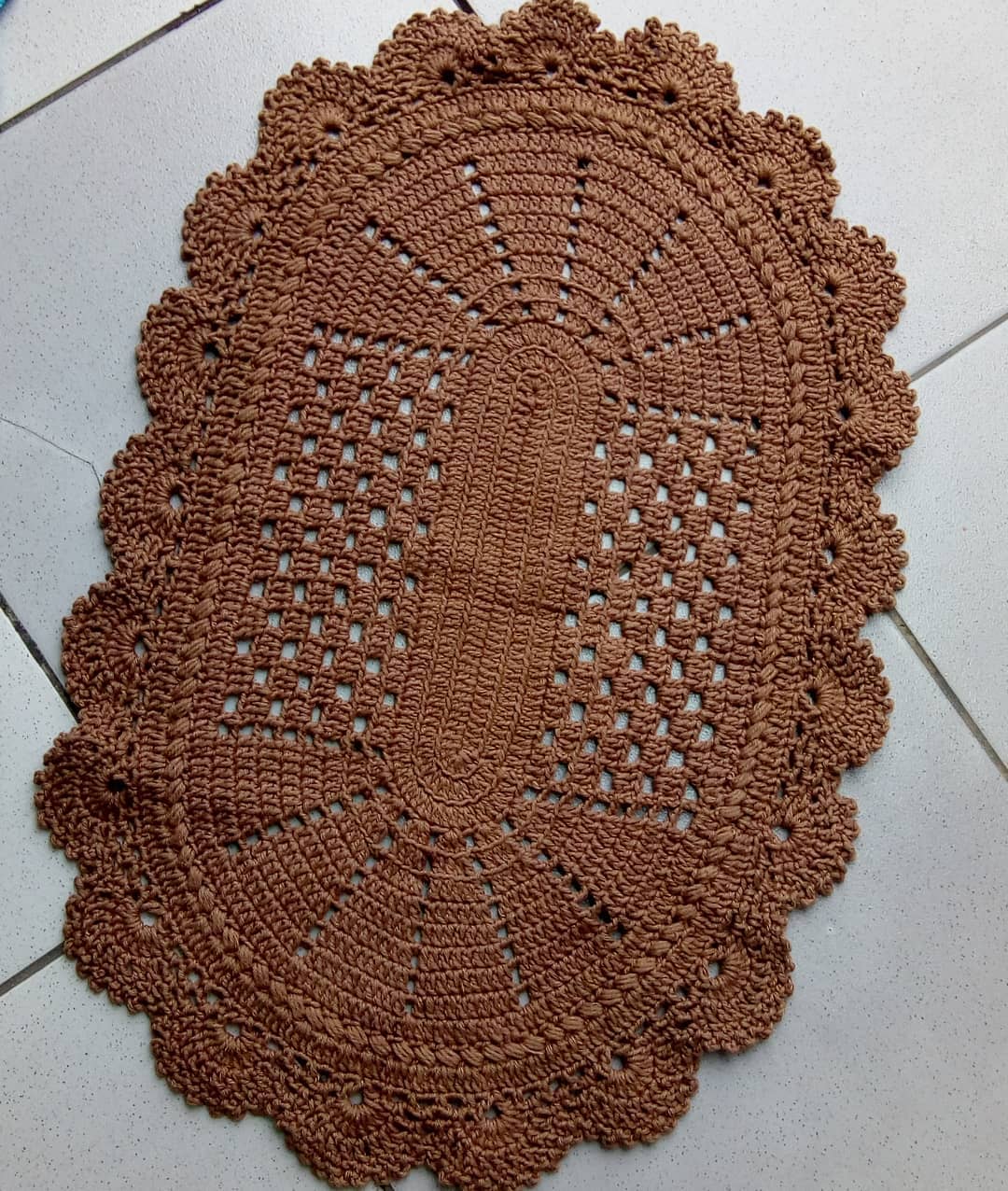 10 modelos de tapete de croche oval para banheiro moderno