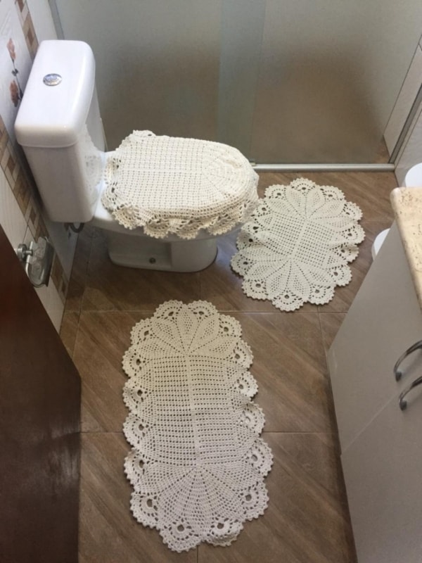onde comprar tapete de croche oval para banheiro barato
