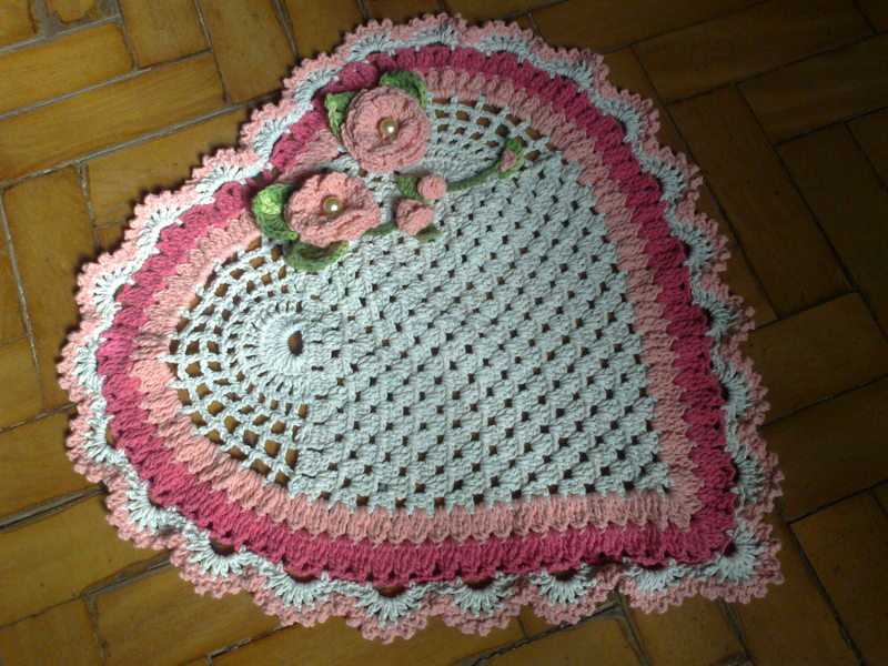 Comparativo: Tapete Peludo vs. Tapete Felpudo - Qual o Melhor?