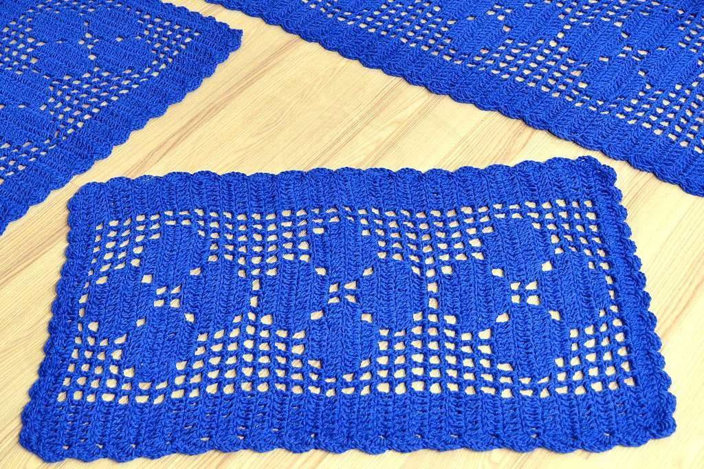 tapetes de croche azul
