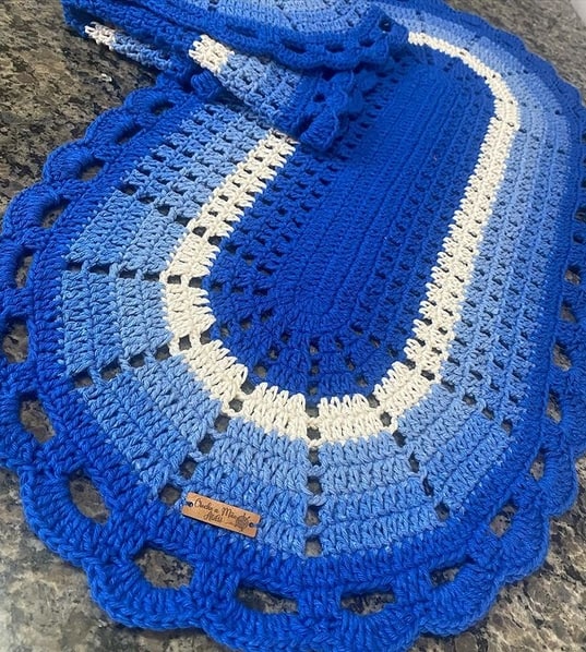 tapete de croche azul redondo ou retangular qual escolher