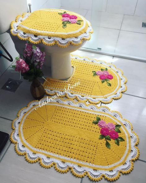 tapetes de croche com flores oval
