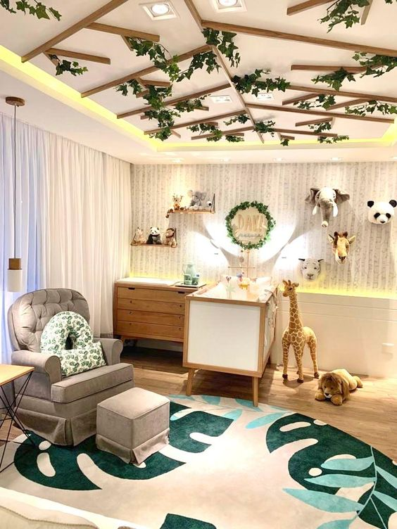 ideias de decoração quarto bebê menina com tema floresta encantada