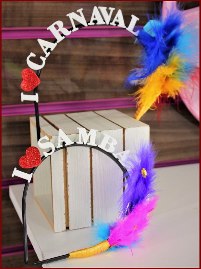 tiaras decoradas com fitas de cetim