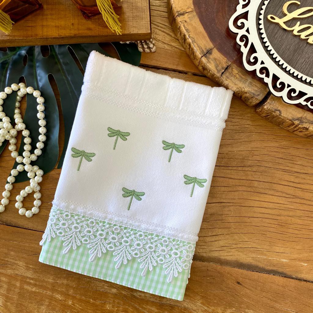 toalha de mão bordada