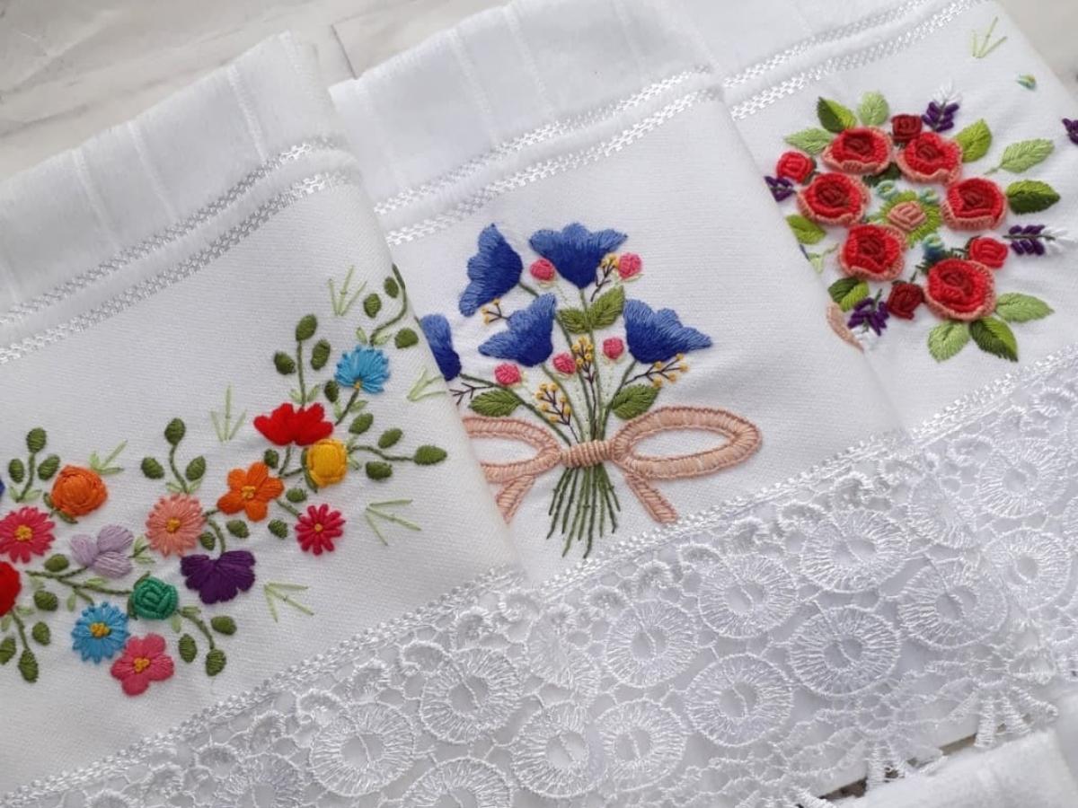 toalha de mao bordada ponto cruz ou vagonite qual melhor