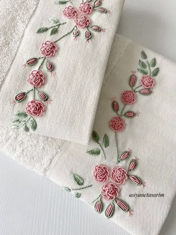 toalha de mao bordada ponto cruz ou vagonite qual melhor