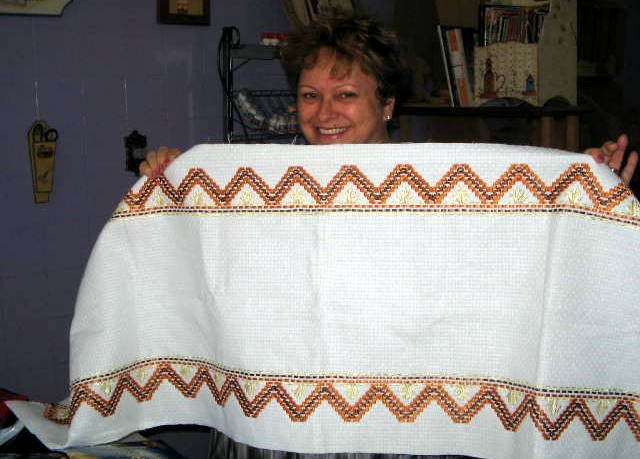 Inspirações de Decoração com Toalhas de Mesa Bordadas em Fita para Cada Ocasião