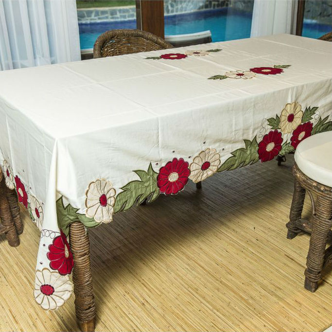 Inspirações de Decoração com Toalhas de Mesa Bordadas em Fita para Cada Ocasião