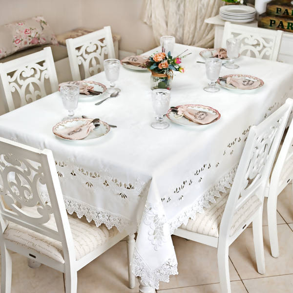 toalha de mesa bordado em fita