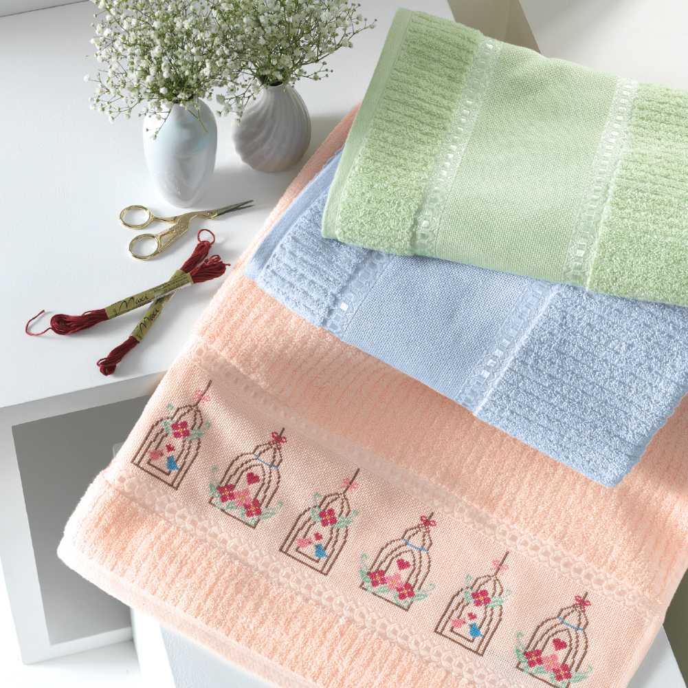 Guia Completo: Como Escolher a Toalha de Mesa Bordada com Fita Perfeita