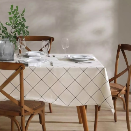 Guia Completo: Como Escolher a Toalha de Mesa Bordada com Fita Perfeita