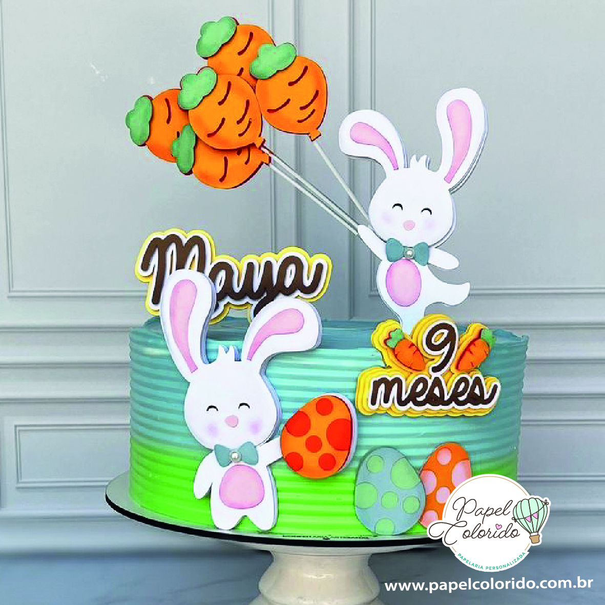 topo de bolo coelho em camadas