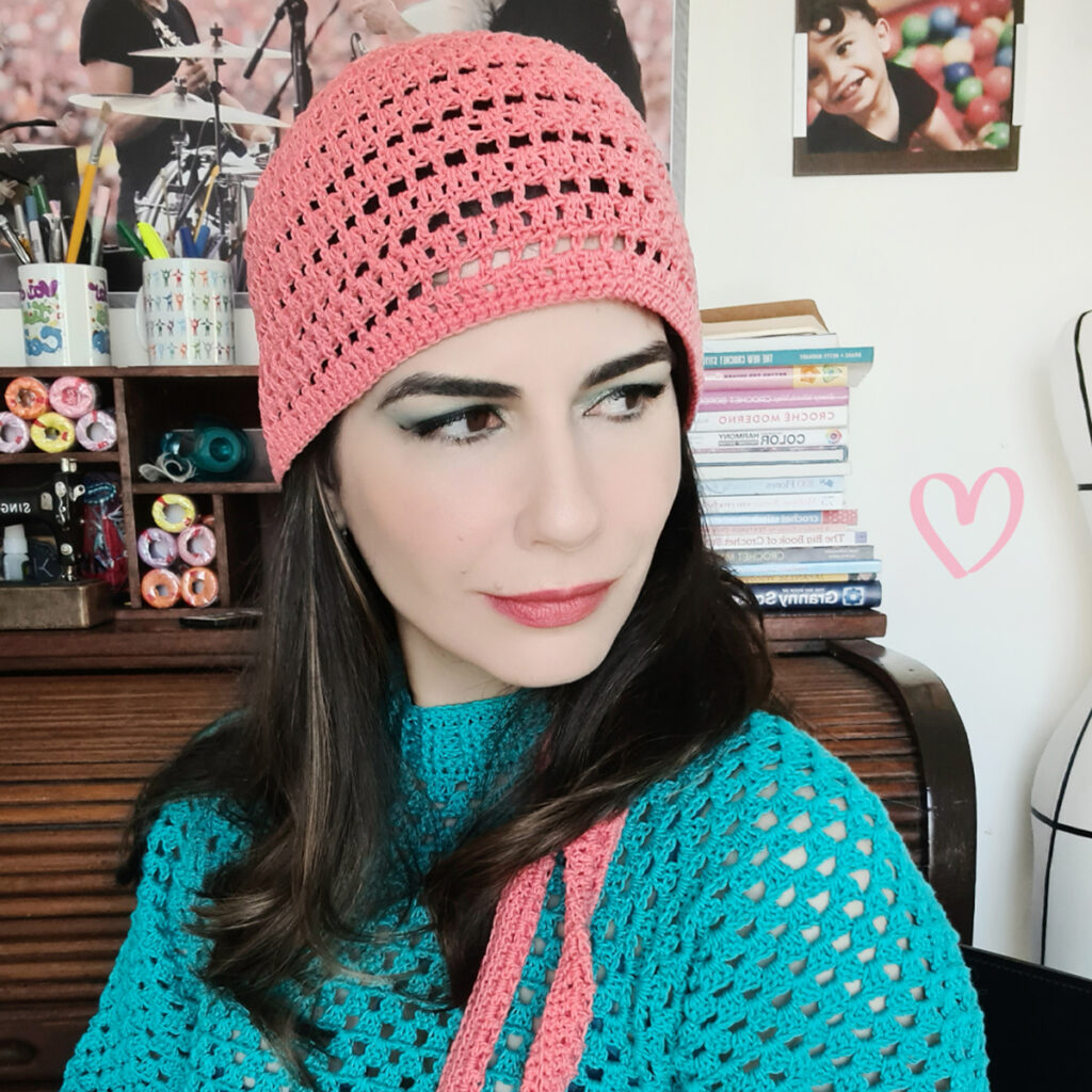 touca de crochê feminina com gráfico