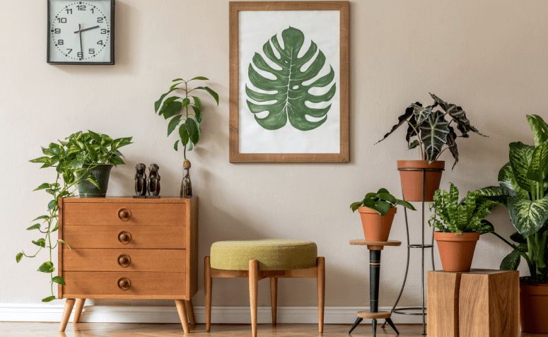 A Cor de 2025: Como Usar o Curry Dourado na Decoração com Vasos