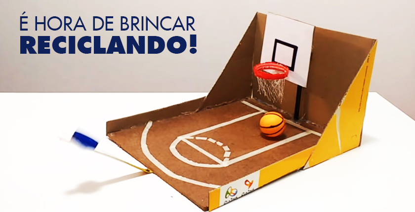 casinha de papelão para colorir
