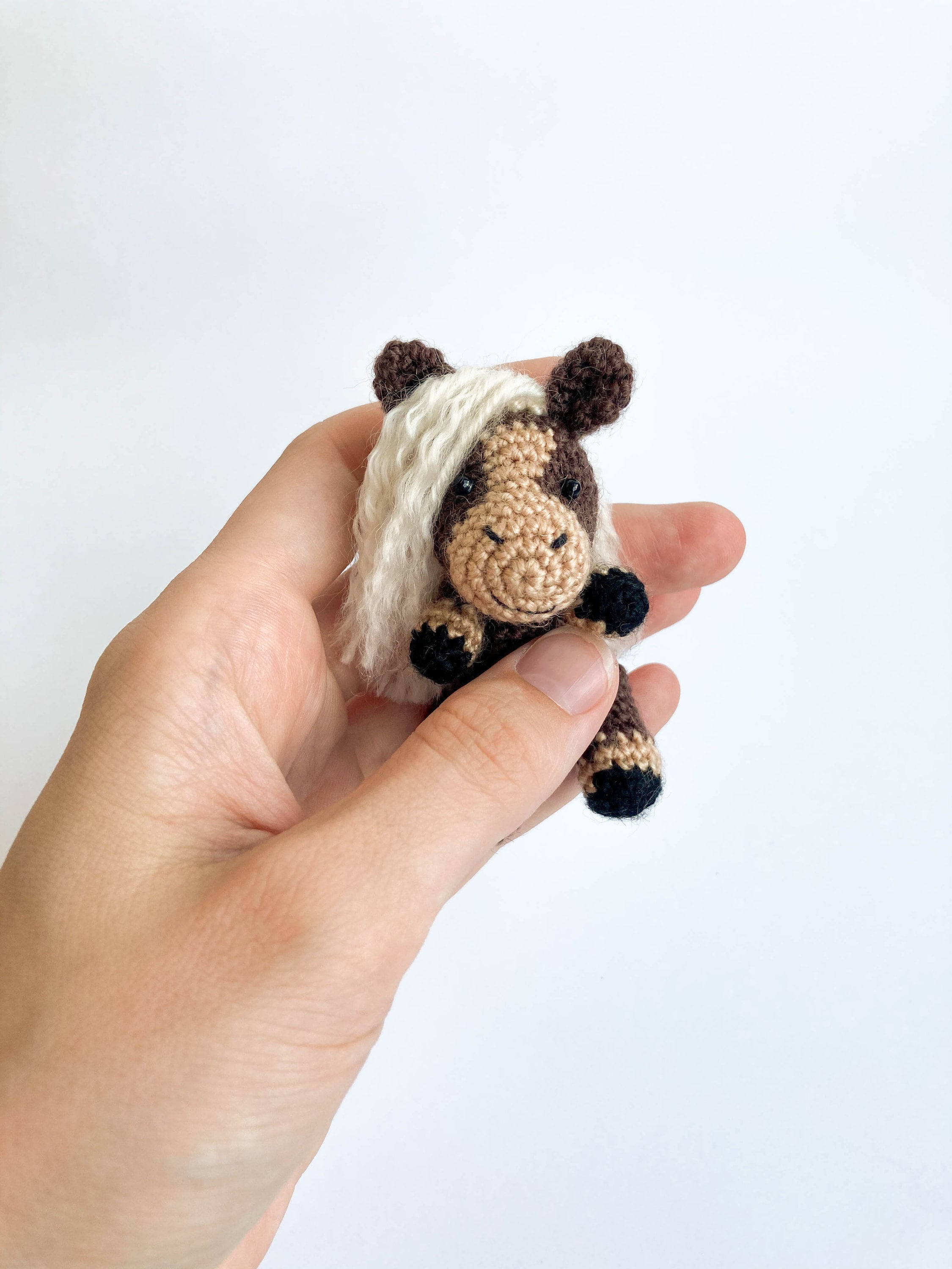 cavalo amigurumi marrom