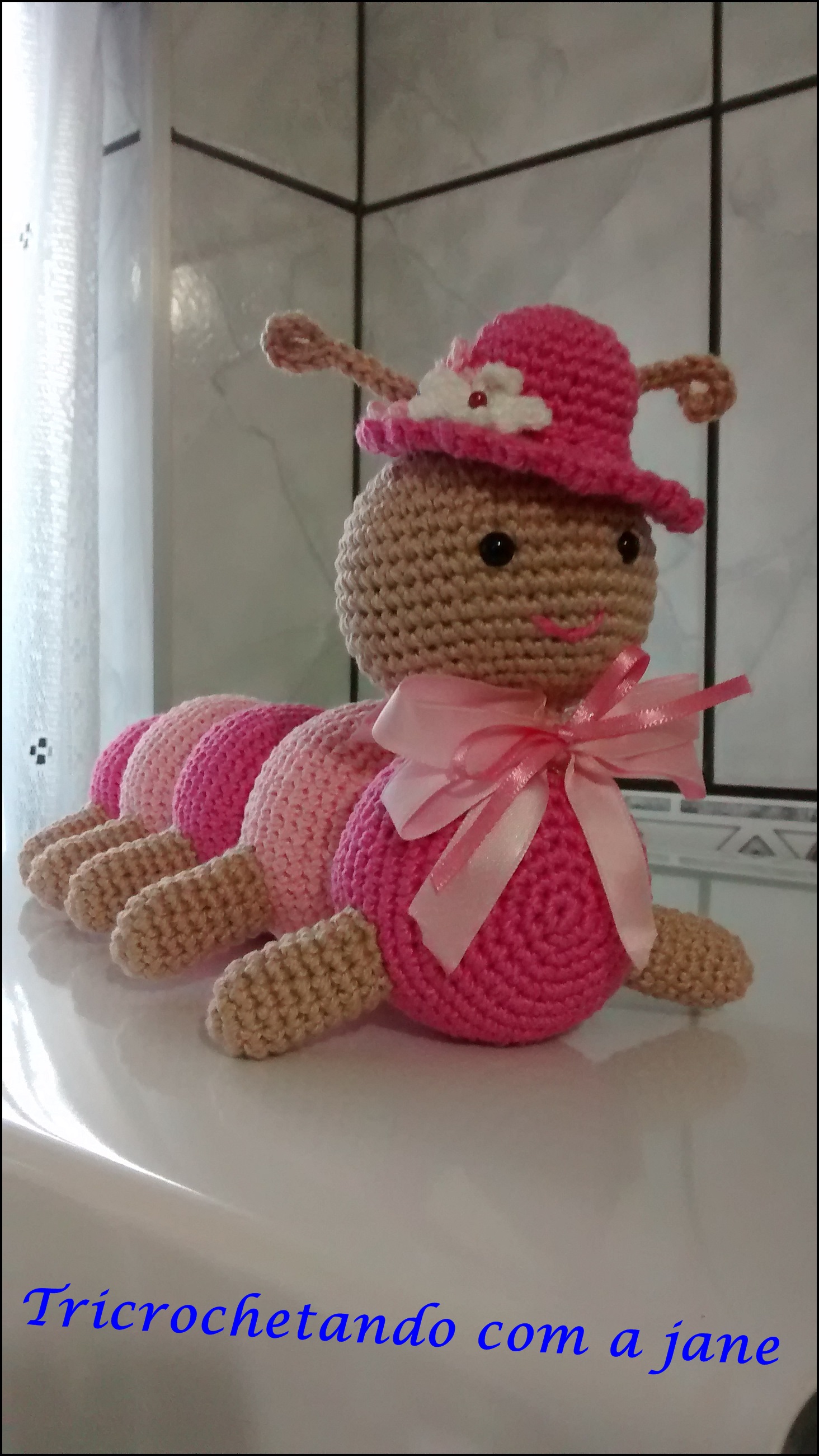 Centopeia amigurumi bebê