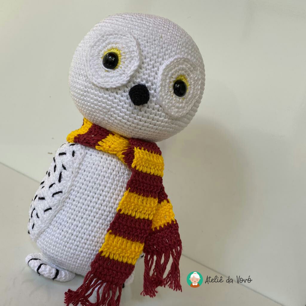 coruja amigurumi gigante