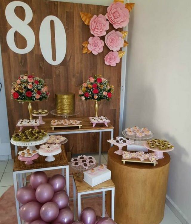 decoração 80 anos feminina simples
