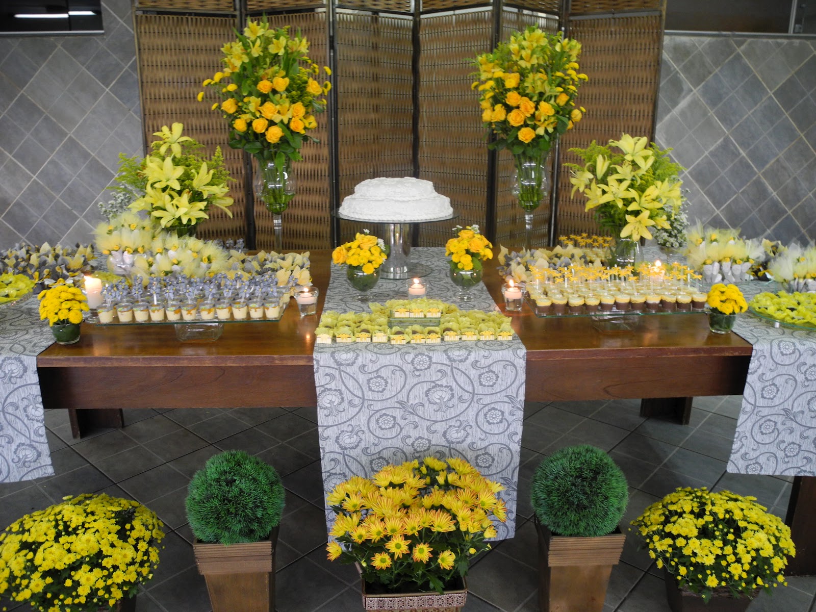 como decorar festa 80 anos simples