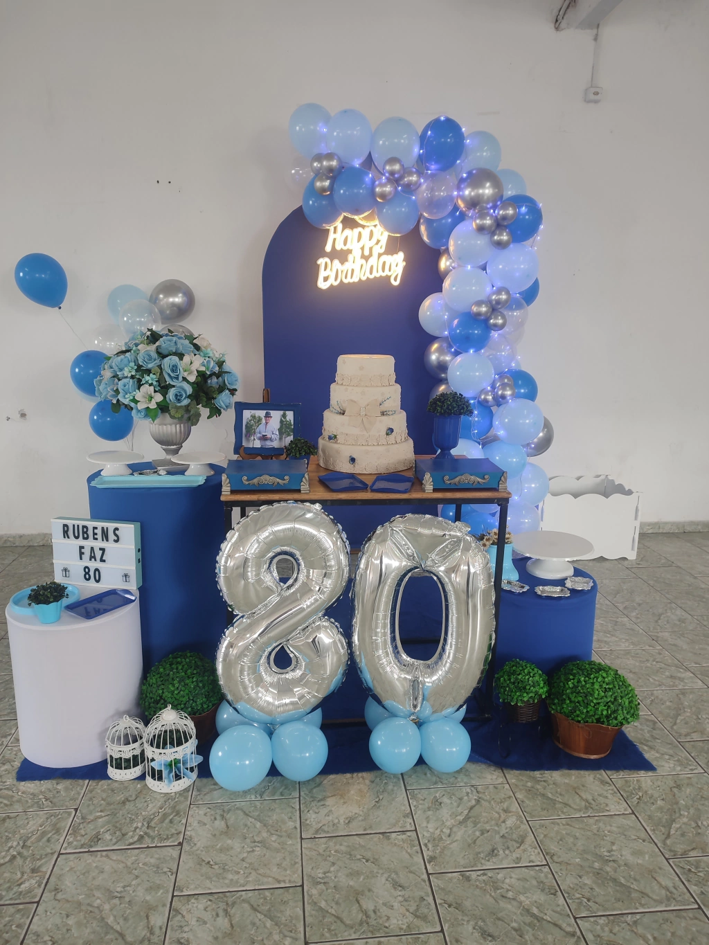 decoração 80 anos feminina simples