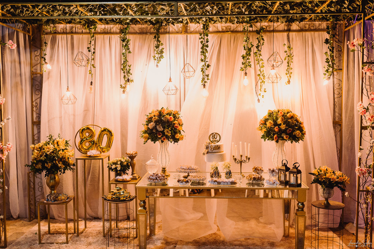 decoração 80 anos simples e barata