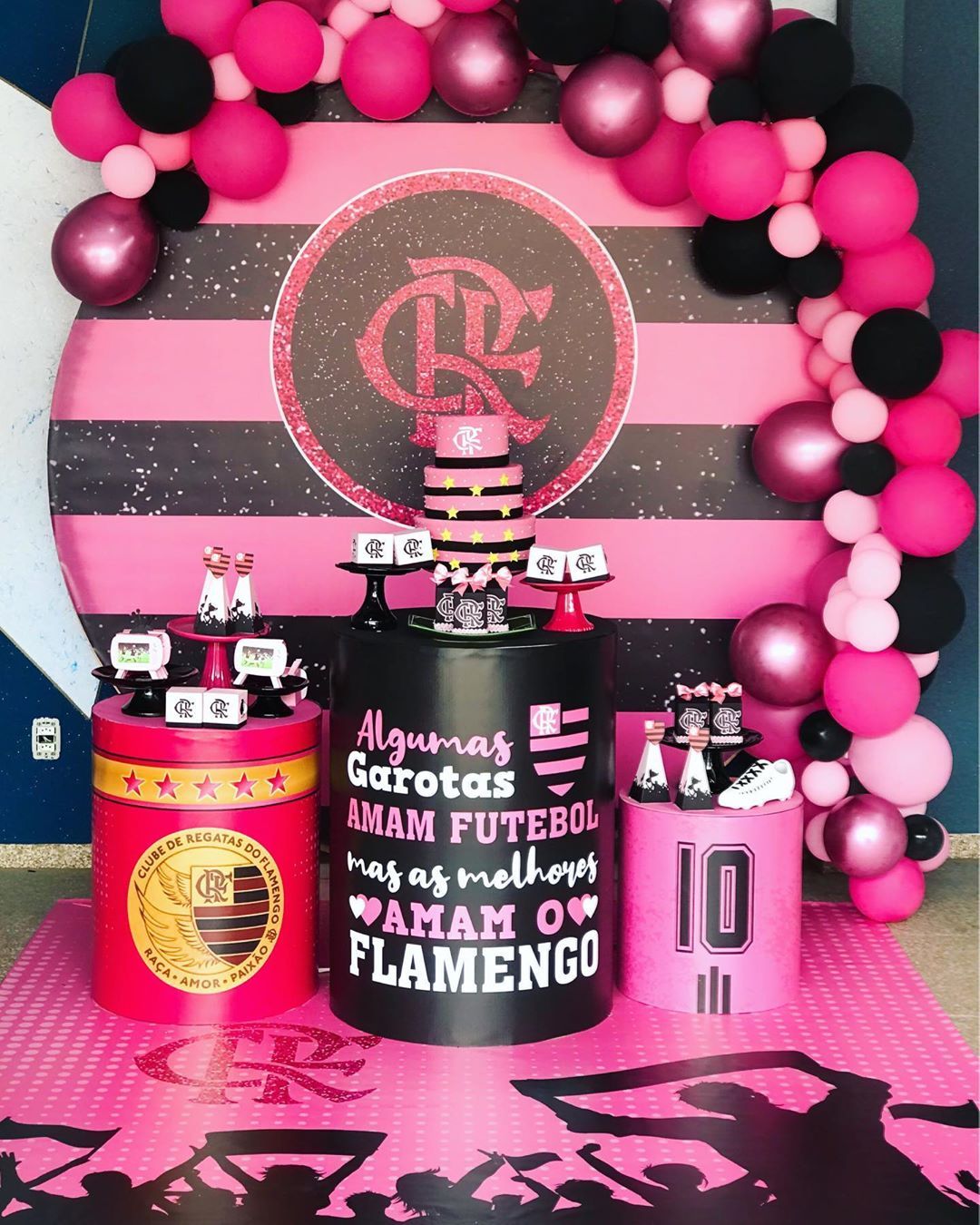 decoração flamengo rosa simples
