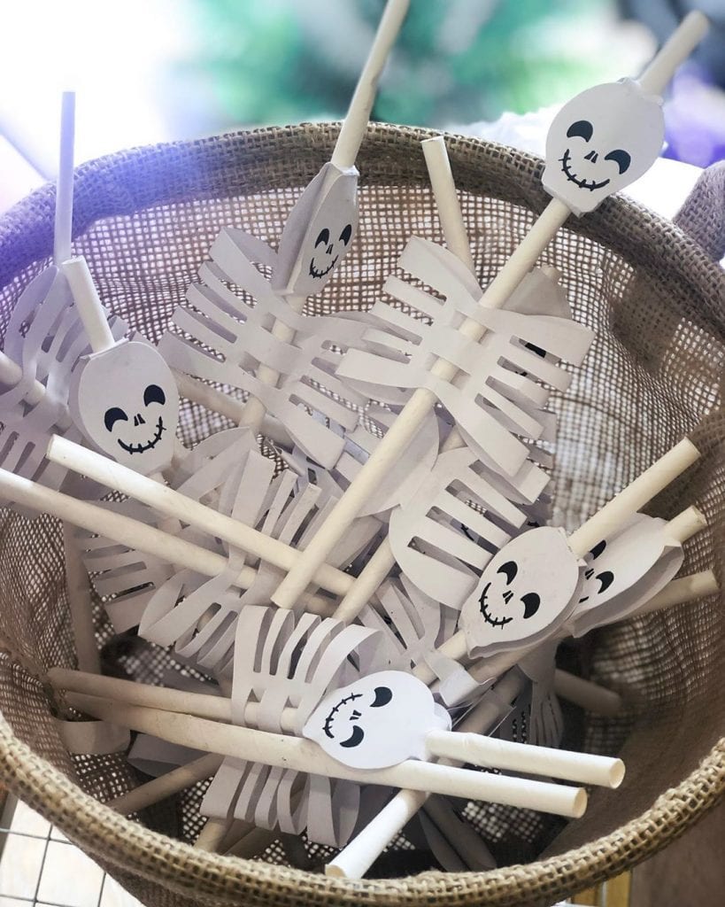 artesanato halloween com lixo