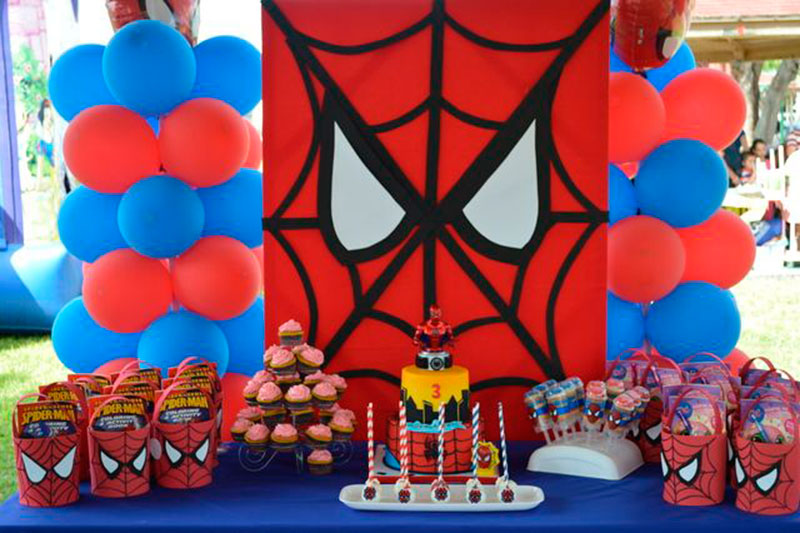 decoração quarto homem aranha