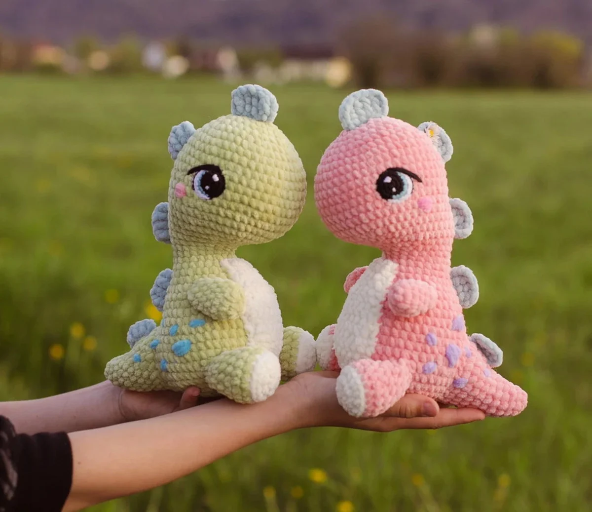 amigurumi triceratops
