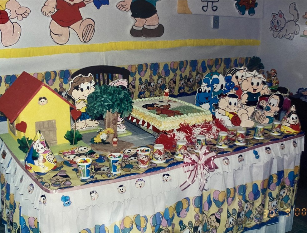 festa anos 2000 decoração