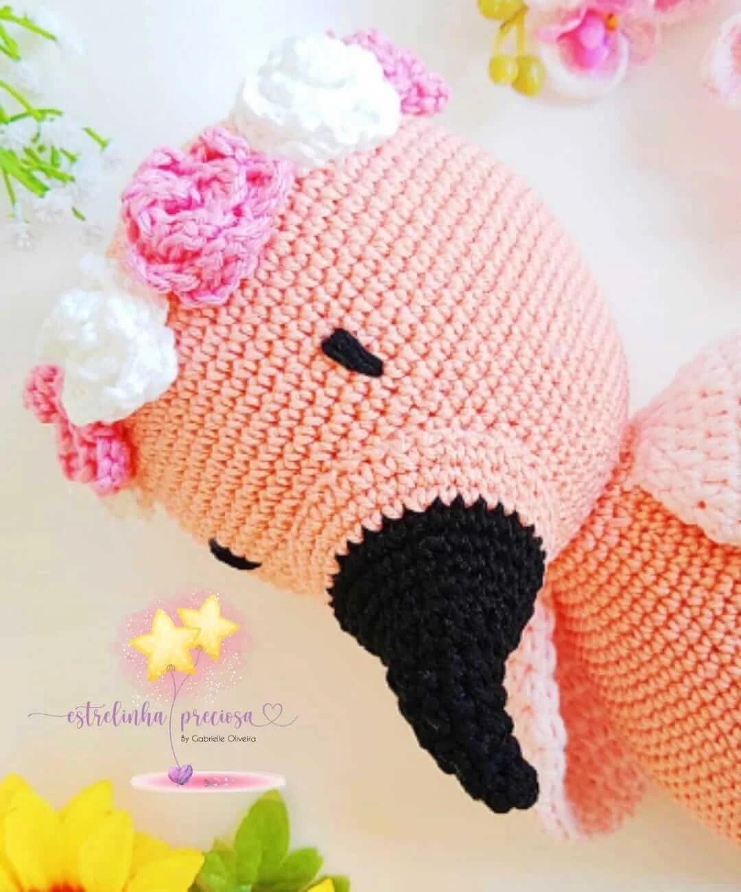 flamingo amigurumi realista