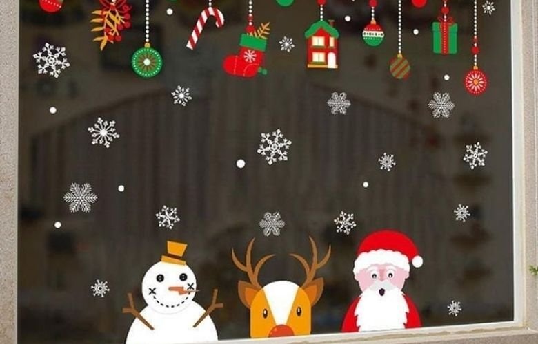 painel de natal com balões