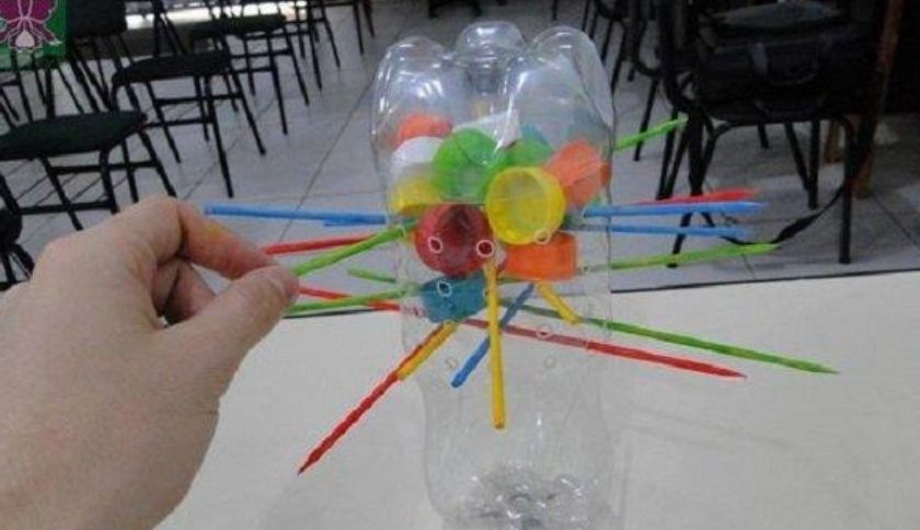 transformar caixas de papelão em objetos úteis