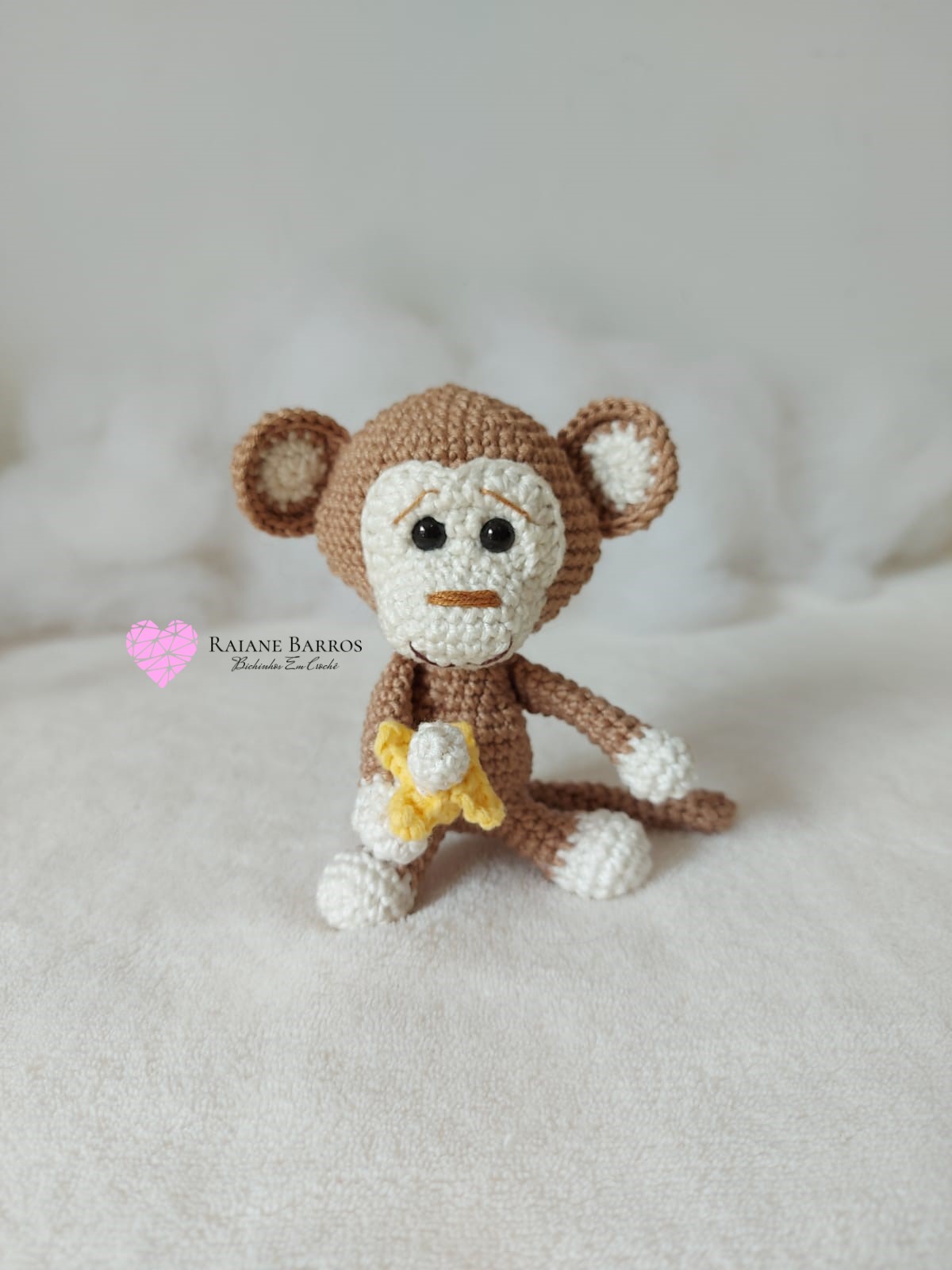 macaco em crochê