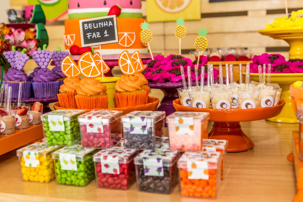 decoração mesa de frutas