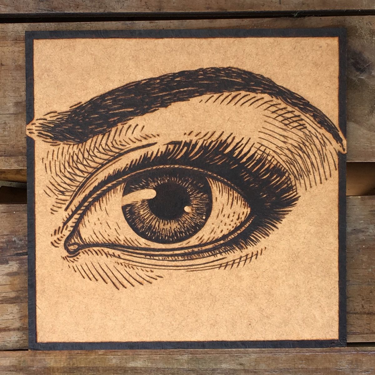 arte em madeira queimada