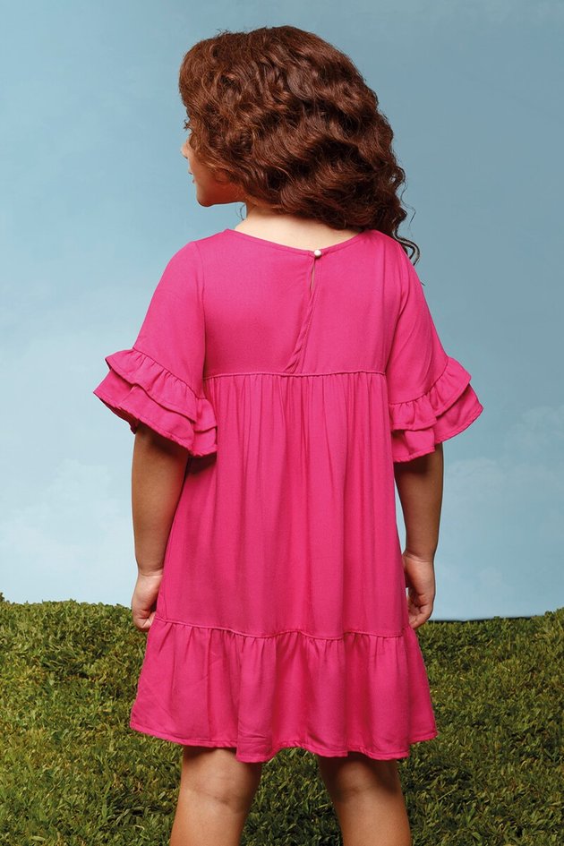 vestido de crochê infantil com pérolas
